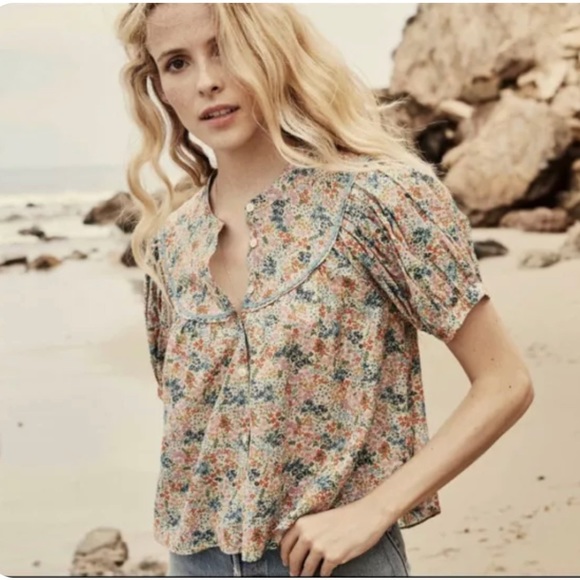 Doen Tops - Doen Brenna top in cream lady bird floral